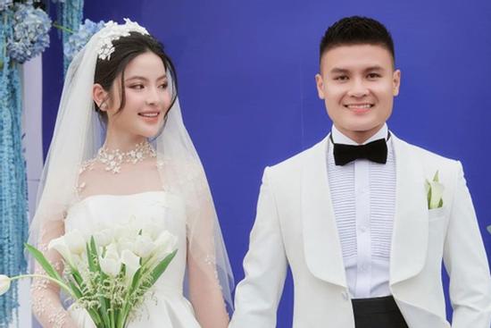 Chu Thanh Huyền nói gì với Quang Hải mà netizen đoán cặp đôi sắp đón con đầu lòng?