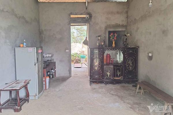 Căn nhà cấp 4 mẹ con nam sinh bị đánh chấn thương sọ não tá túc khi về Phú Thọ-3