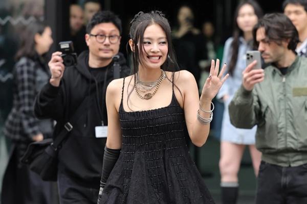 Sao Hàn đã xâm chiếm làng thời trang thế giới như thế nào?-1
