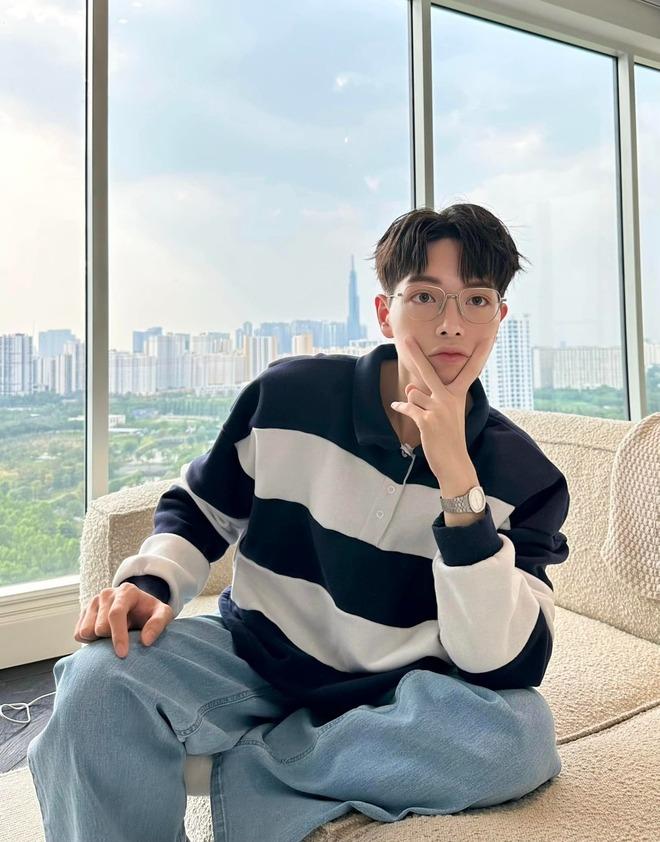 Nam ca sĩ đổi đời nhờ đập mặt xây lại: 25 tuổi đã tậu chung cư 10 tỷ, báo hiếu bố mẹ bằng nhà đẹp-2