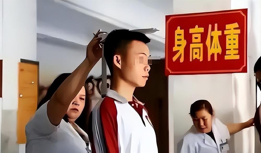 Chàng trai chi nửa tỷ để tăng chiều cao thêm 7cm, cái kết khiến ai cũng sợ hãi-1