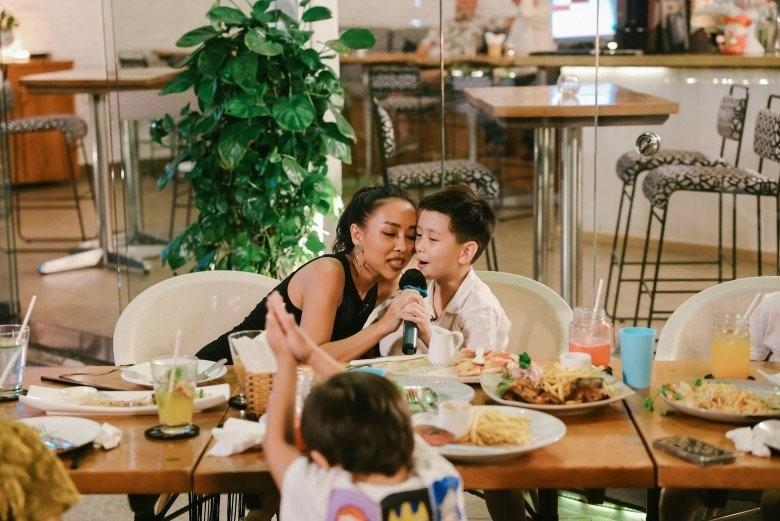 Bà mẹ đơn thân Thảo Trang nhận nhiều lời khen vì cách xử lý tài tình khi con trai giận dỗi khóc giàn giụa nước mắt-3