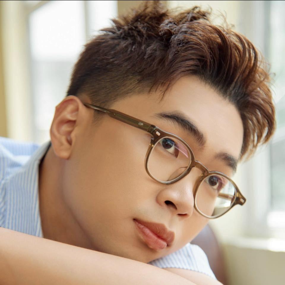 Nam diễn viên hài nổi tiếng Vbiz bất ngờ khoe ảnh lên xe hoa ở Mỹ, dân tình dậy sóng?-4