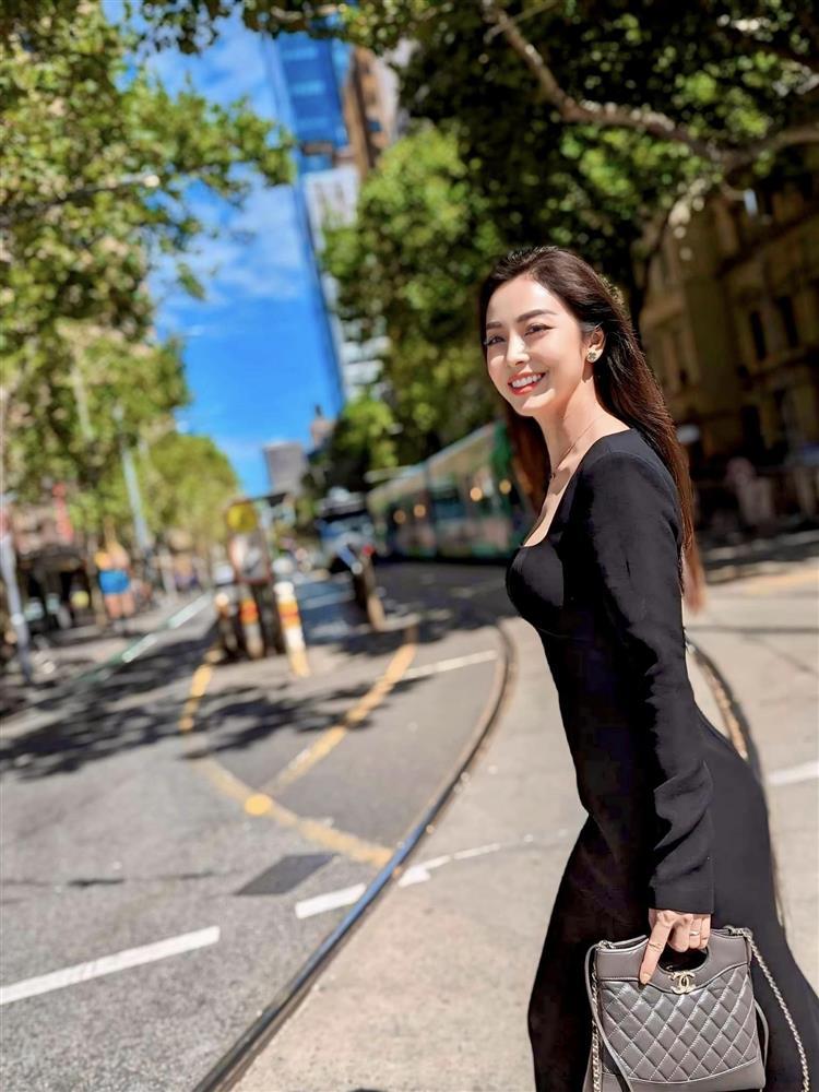 Nữ ca sĩ đông con nhất showbiz Việt U70 vẫn sở hữu thân hình đáng ngưỡng mộ-5