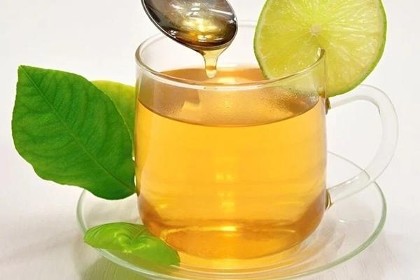Uống nước chanh pha mật ong có giải rượu bia?-1