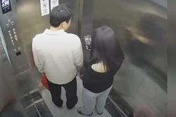 Đang chụp ảnh trong thang máy, người phụ nữ gặp sự cố dở khóc dở cười