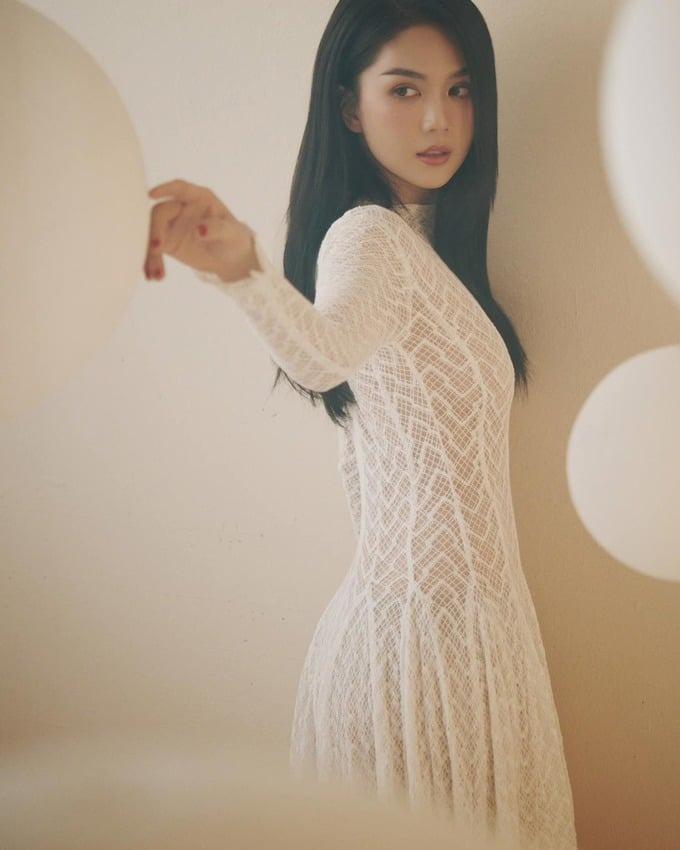 Gu trang phục đơn giản, không phô trương sau ồn ào của Ngọc Trinh-2