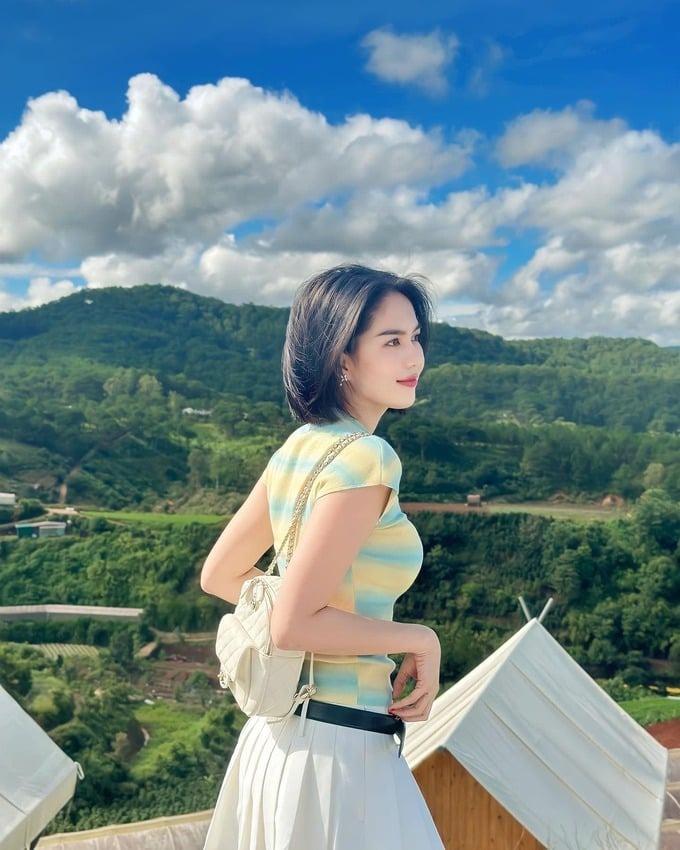 Gu trang phục đơn giản, không phô trương sau ồn ào của Ngọc Trinh-3