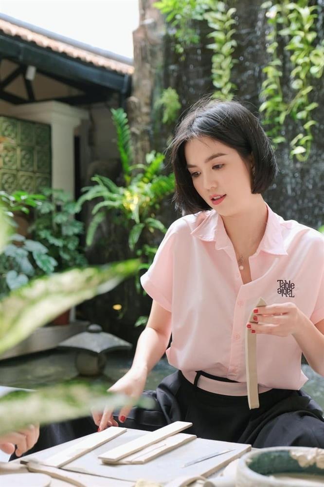Gu trang phục đơn giản, không phô trương sau ồn ào của Ngọc Trinh-6