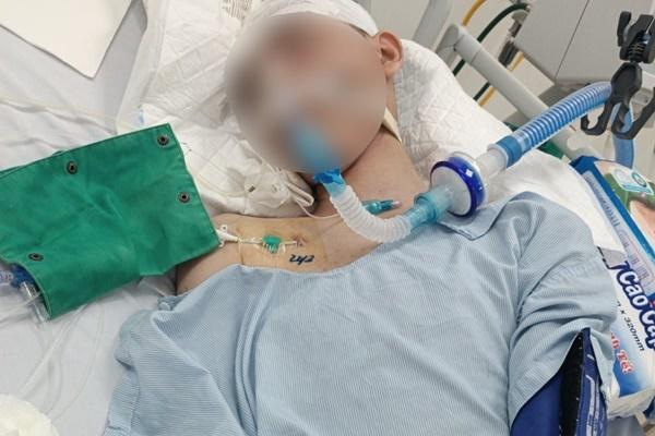 Nam sinh lớp 8 bị đánh chấn thương não: Có chuyển biến tích cực-2