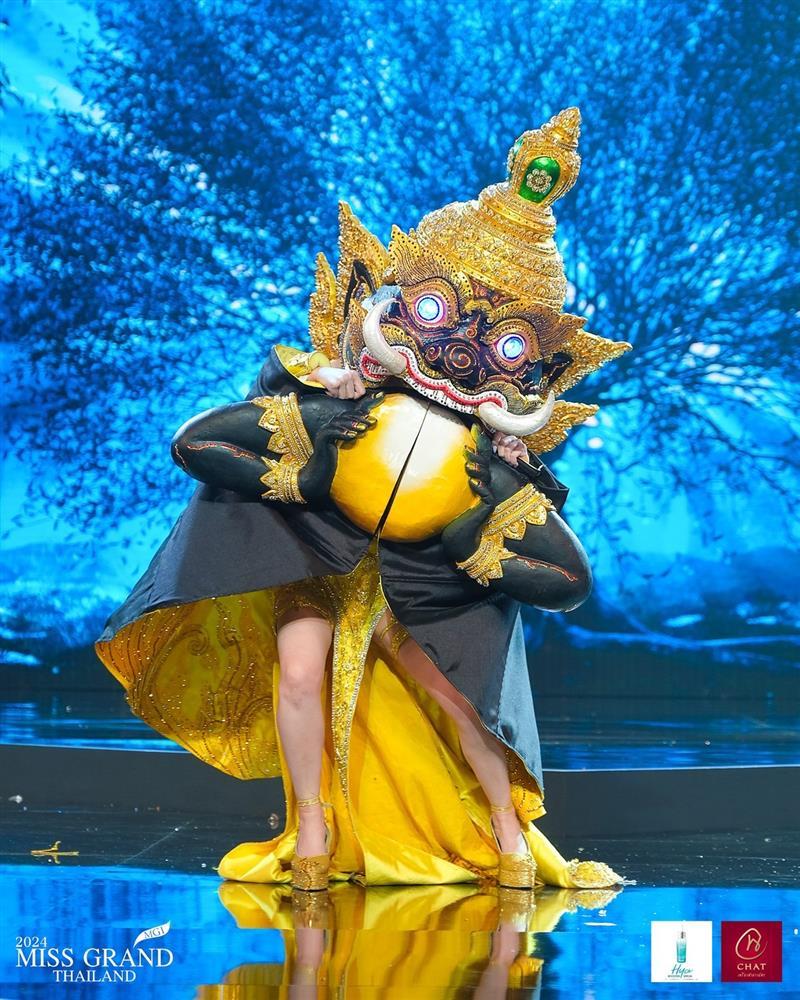 Loạt trang phục dân tộc độc, lạ của Hoa hậu Hòa bình Thái Lan 2024-2