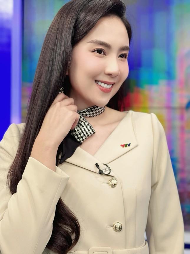 MC thời tiết Mai Ngọc ly hôn chồng thiếu gia-3