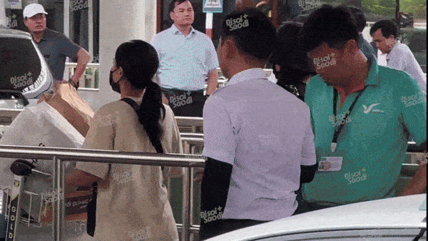 HOT: Đen Vâu và Hoàng Thùy Linh bị bắt gặp cùng nhau về nhà riêng, loạt dấu hiệu lộ rõ cả hai sắp có em bé-3