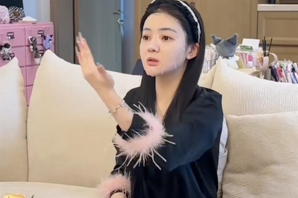 Cô gái Trung Quốc tiết lộ sốc: Đóng thuế 320 tỷ đồng từ bán hàng trực tuyến-2