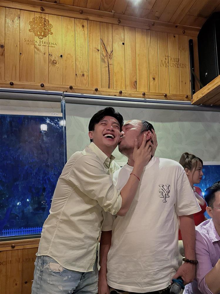 Muôn kiểu trò lừa của sao Việt ngày Cá tháng Tư: Loạt mỹ nhân thông báo lên xe hoa, Thúy Diễm khoe bụng bầu vượt mặt-9