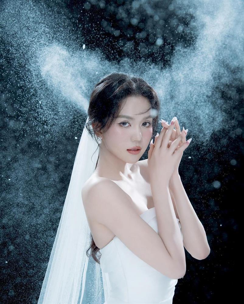 Muôn kiểu trò lừa của sao Việt ngày Cá tháng Tư: Loạt mỹ nhân thông báo lên xe hoa, Thúy Diễm khoe bụng bầu vượt mặt-14