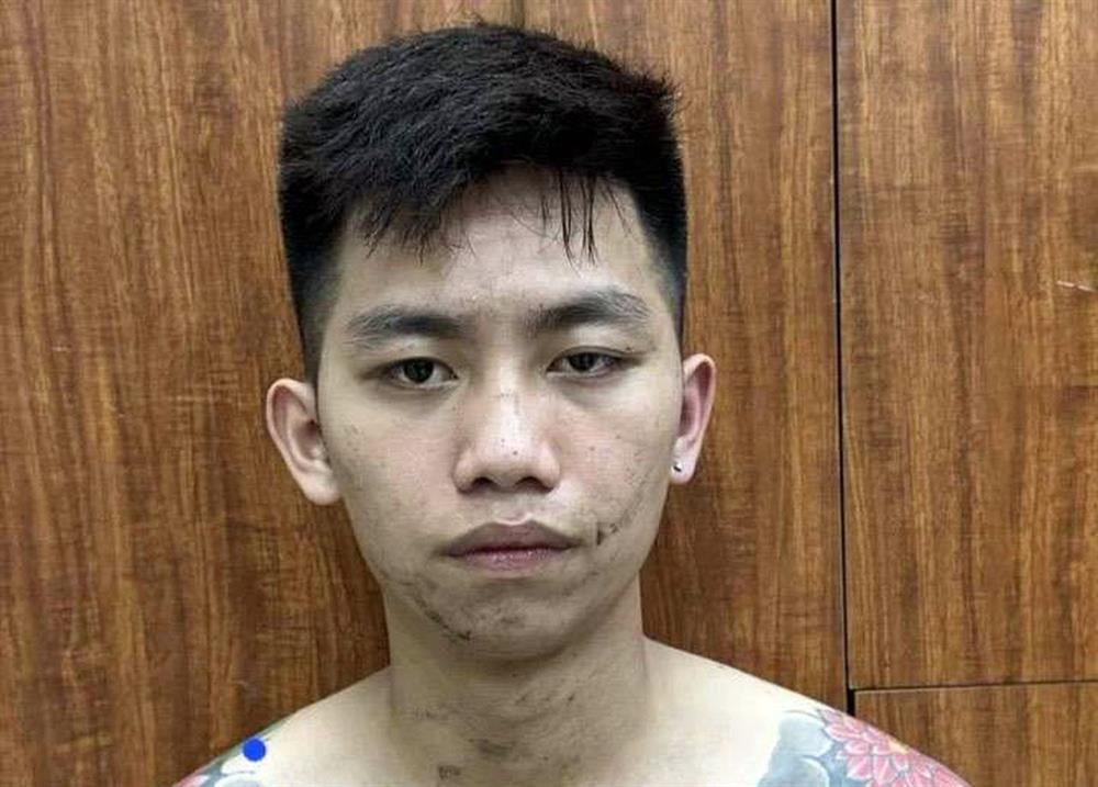 Tài xế lái Mazda CX5 hất công an lên nắp capo bị bắt-2