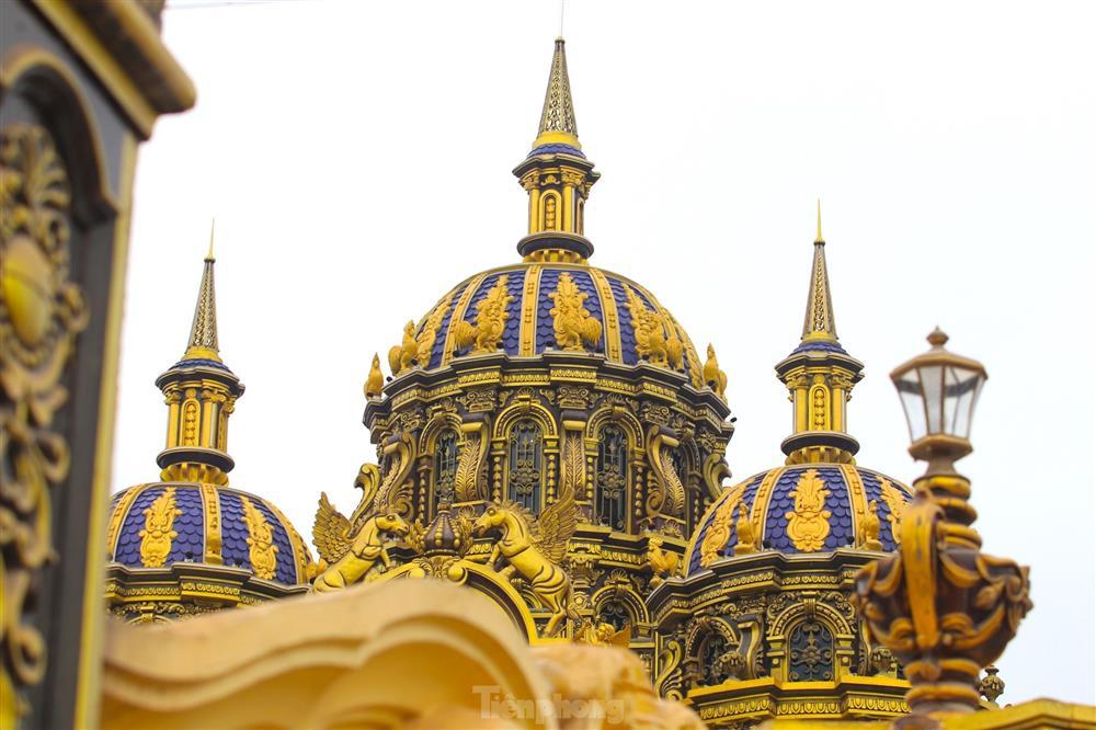 Nườm nượp check-in tòa lâu đài dát vàng của đại gia kinh doanh phế liệu-16