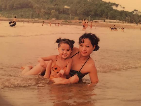 Mẹ ruột Thu Quỳnh từng là mỹ nhân tài sắc vẹn toàn thập niên 90, được mệnh danh là thiên nga sân khấu kịch-4