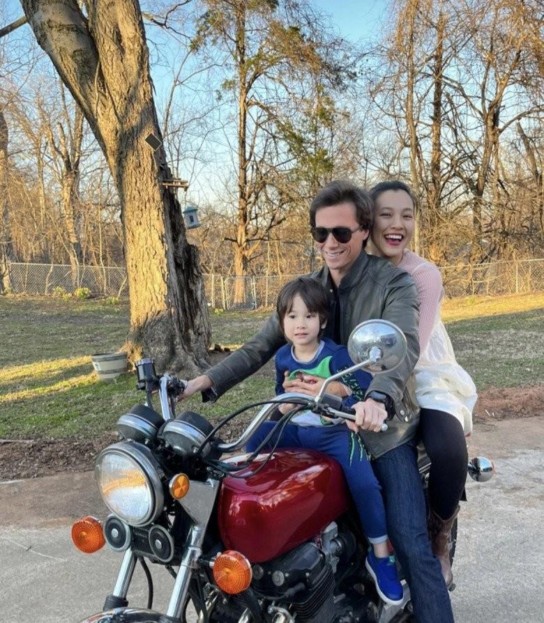 MC Hoàng Oanh bất ngờ công khai có bồ sau 2 năm ly hôn chồng Tây?-5