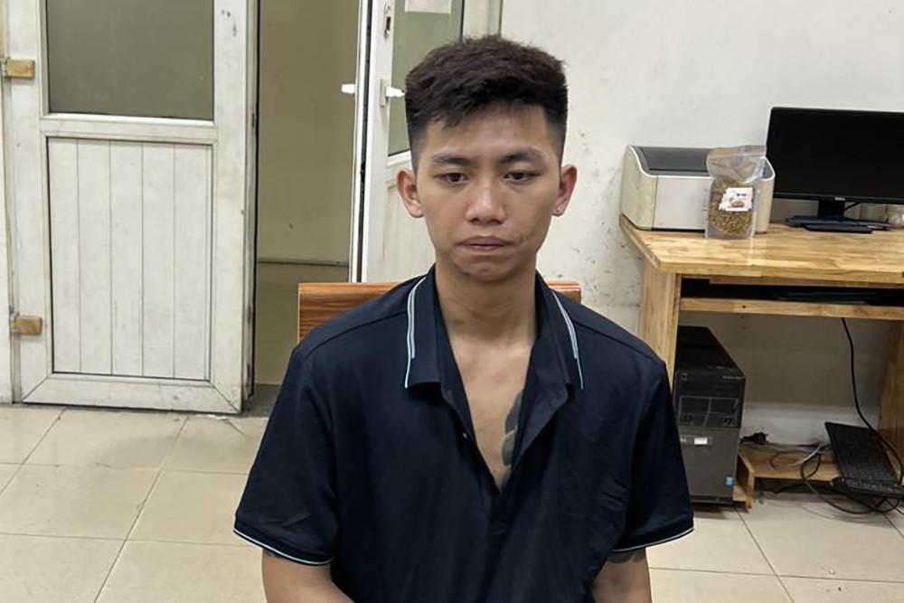 Kết cục nào với tài xế 19 tuổi hất công an lên nắp capo?-2