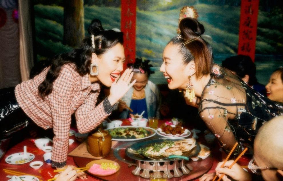 Rộ trào lưu tiệc tùng với người xa lạ bất chấp bị sàm sỡ, mất tiền-1