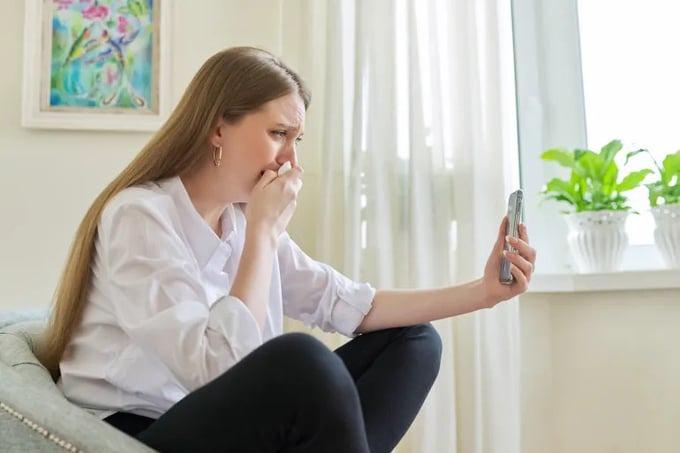 Mặc cảm ngoại hình do thường xuyên lê la mạng xã hội-2