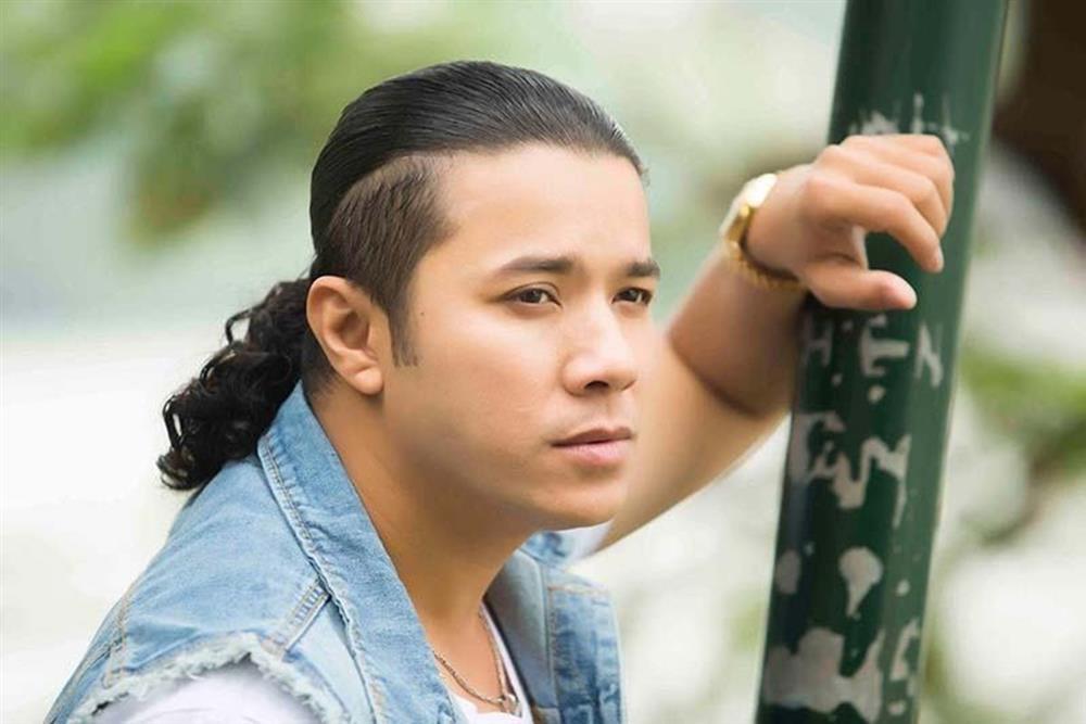 Kasim Hoàng Vũ gầy sọm, nhìn khác lạ sau 8 tháng phẫu thuật khớp xương hàm-1