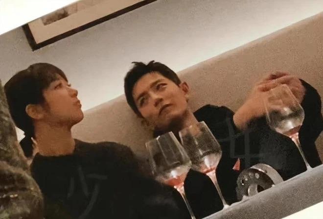 Tiêu Chiến và Dương Tử lại để lộ bằng chứng phim giả tình thật khiến cộng đồng mạng xôn xao-3