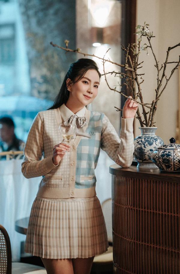 Nữ MC nổi tiếng VTV vừa thông báo ly hôn chồng đại gia có bí kíp gì mà sắc vóc nuột nà xinh đẹp?-2