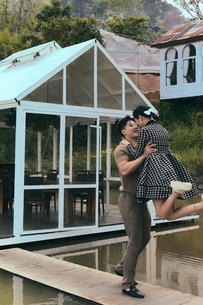 Lệ Quyên khoe Lâm Bảo Châu dùng hết cát sê quảng cáo mua hàng hiệu tặng cô-1