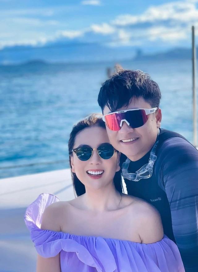 Nhìn lại loạt khoảnh khắc hạnh phúc khiến vạn người ghen tỵ của MC Mai Ngọc-18