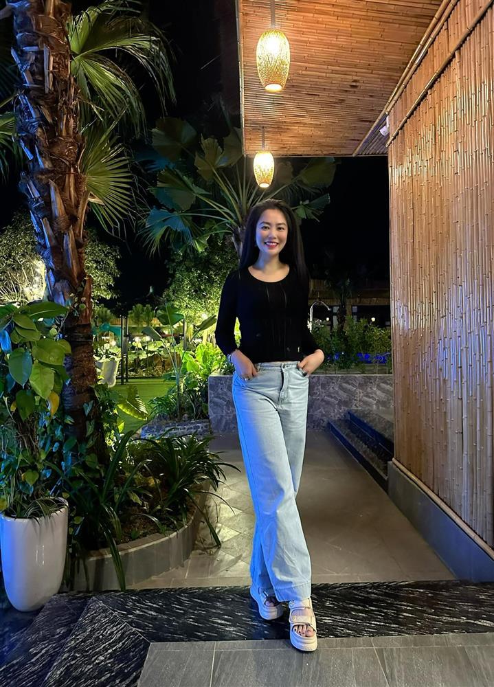 Nữ diễn viên Đại Gia Chân Đất diện đồ bơi khoe dáng nuột nà, khó tin đã U40-7