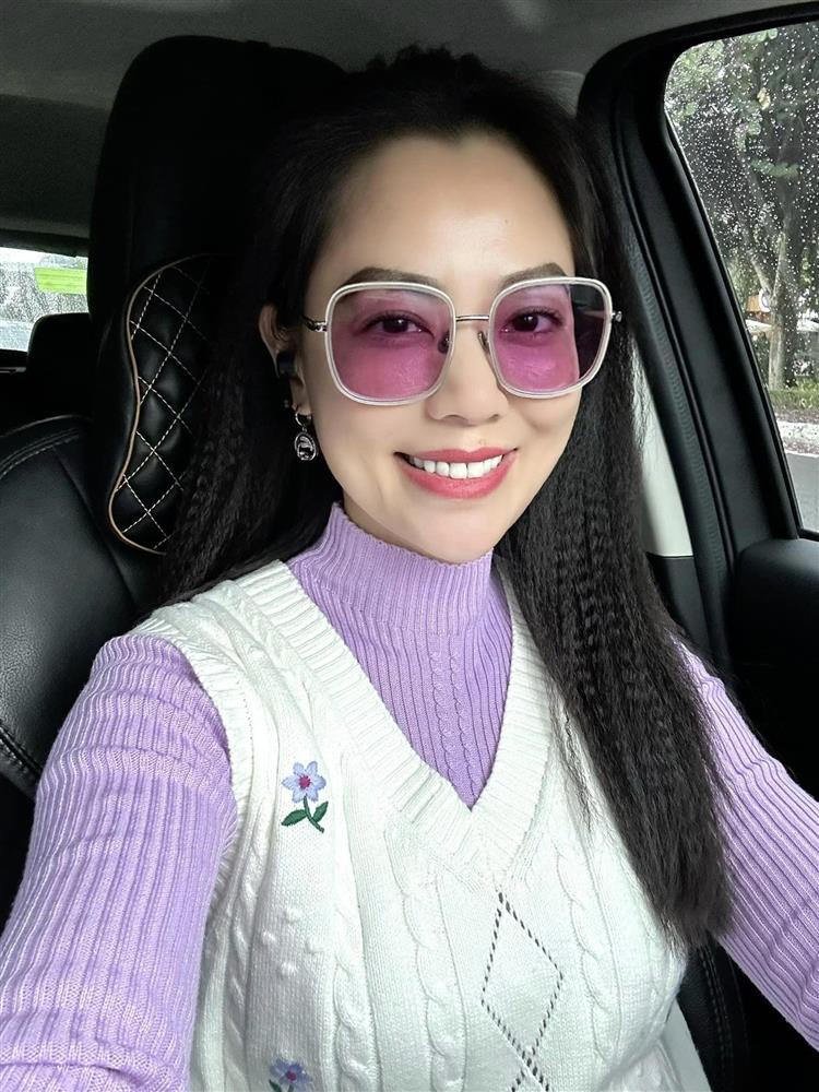 Nữ diễn viên Đại Gia Chân Đất diện đồ bơi khoe dáng nuột nà, khó tin đã U40-8