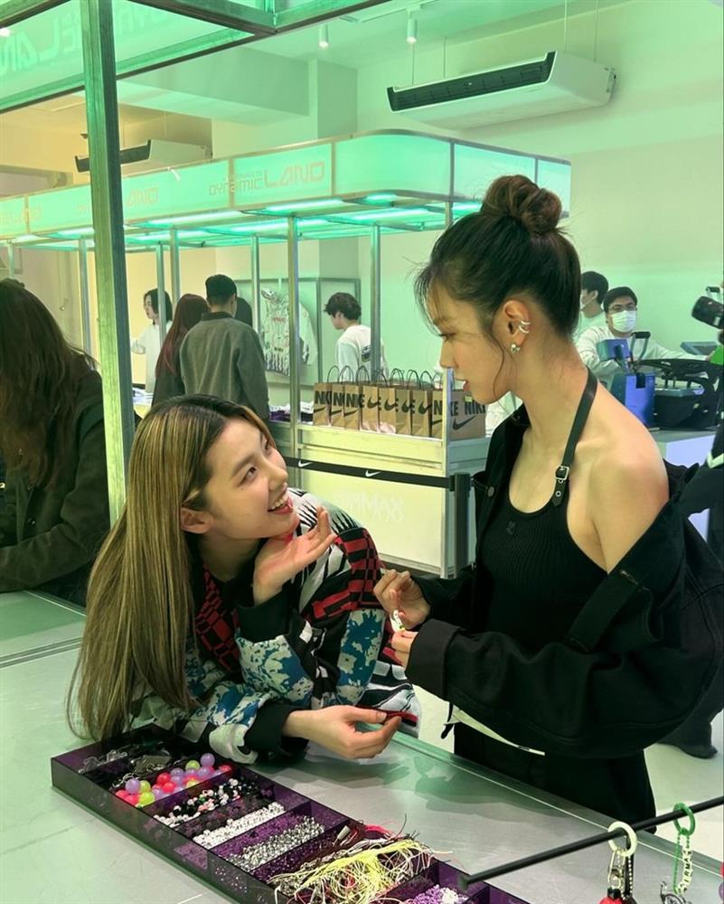 Hyeri có động thái đầu tiên sau khi Han So Hee - Ryu Jun Yeol chia tay, úp mở tâm trạng đang vui?-3