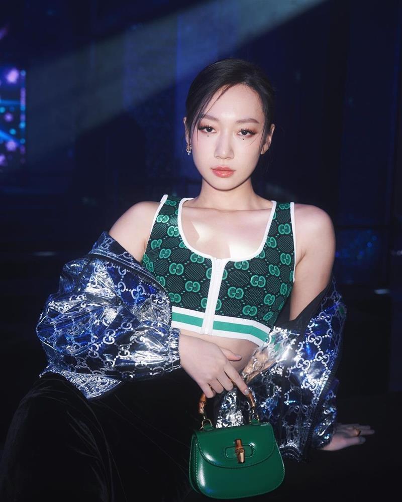 Chân dung nam diễn viên bị bắt quả tang ngoại tình ở công viên-11