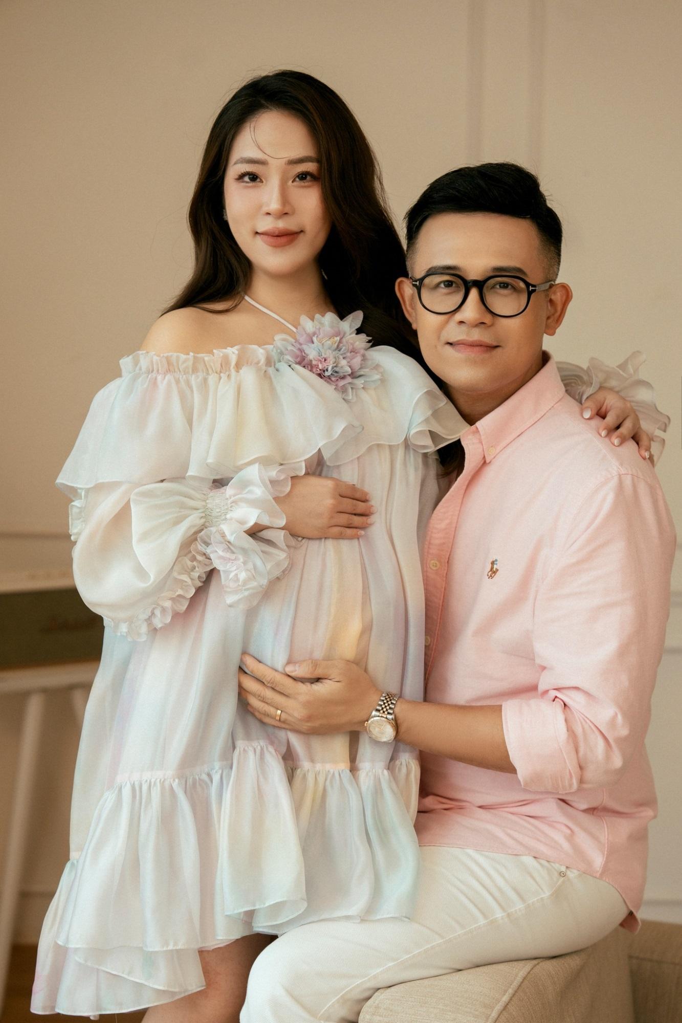 MC giàu nhất VTV Đức Bảo hào hứng chờ đợi ngày đón con đầu lòng sau 6 năm kết hôn-4