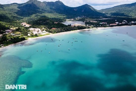 Khách 'than trời' vé máy bay Côn Đảo: Giá 16 triệu đồng, di chuyển nửa ngày