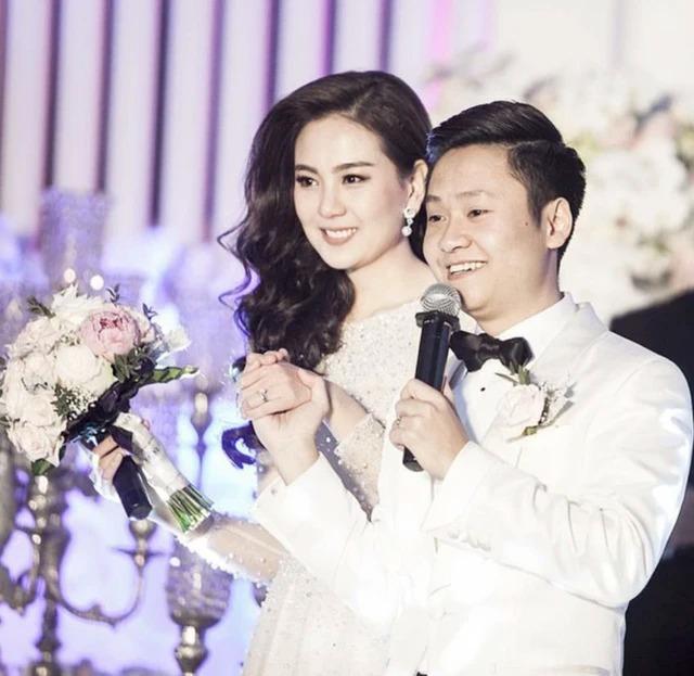 Nghệ sĩ Việt đánh cược vào hôn nhân không hôn thú-1