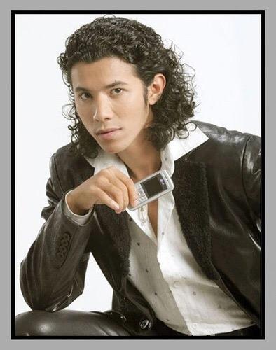 Kasim Hoàng Vũ từng nổi tiếng thế nào trước khi khiến khán giả sốc vì hình ảnh gầy gò, ốm yếu ở Mỹ?-5