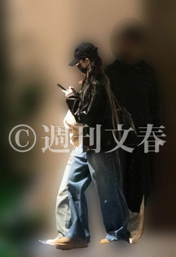 Truyền thông Nhật bóc tin hẹn hò của nữ ca sĩ nhóm Le Sserafim-3