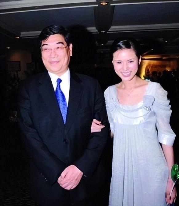 Mối tình 10 năm khiến Lý Nhược Đồng rơi vào trầm cảm-1