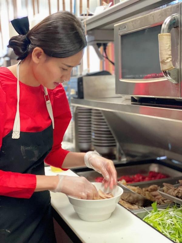 Nàng Hậu được mệnh danh là kiều nữ miền Tây: Khởi nghiệp bán phở trên đất Mỹ, cuộc sống giàu sang tuổi U40-10