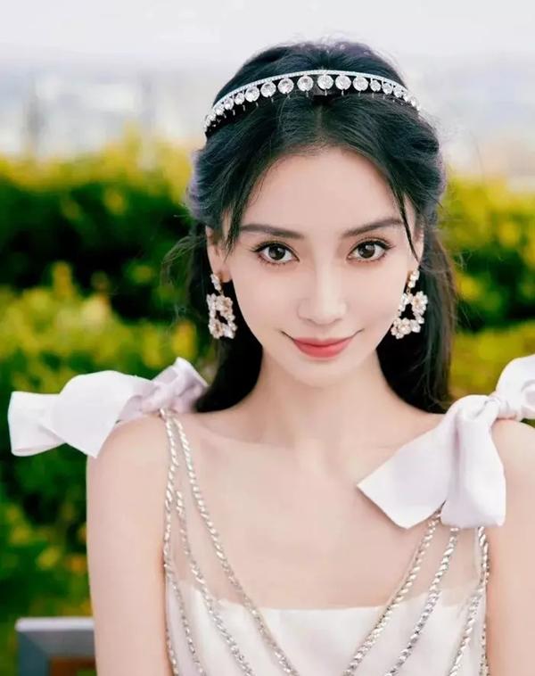 Tử vi ngày mai, thứ Năm 4/4/2024: Tuất tiền vàng chất chật nhà, Tý ngồi không cũng có lộc, Sửu hứa hẹn giàu có rực rỡ-2