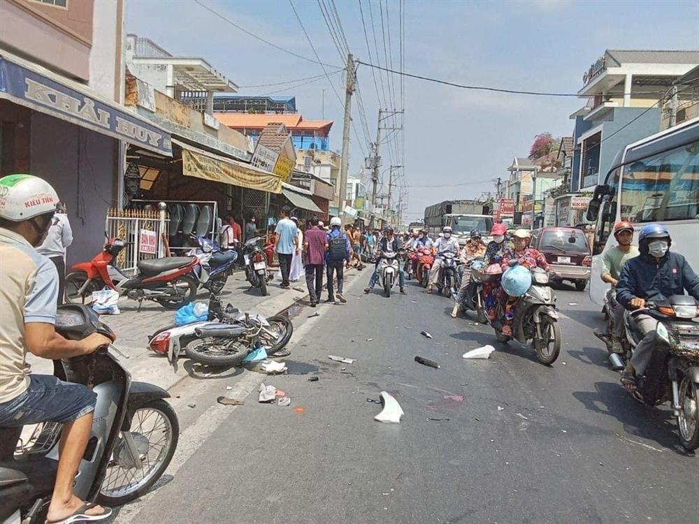 Thanh niên dương tính ma túy lái ô tô tông nhiều người ở An Giang-1