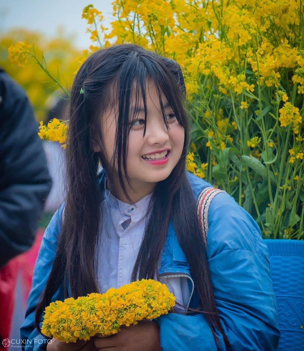 Từng là 2 đóa hoa của Hà Giang, Phúng Phính và cô bé bán lê thay đổi chóng mặt, ảnh mới nhất nhận không ra-6