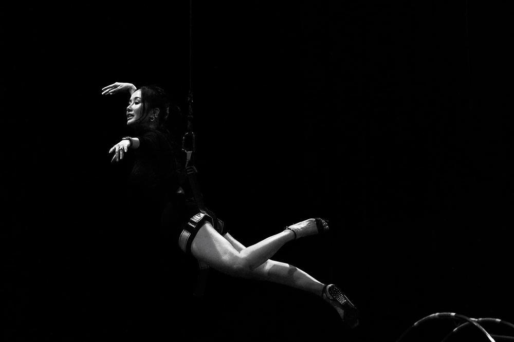 Diva Hồng Nhung khoe body bốc lửa ở tuổi U60, bí quyết là đây!-3