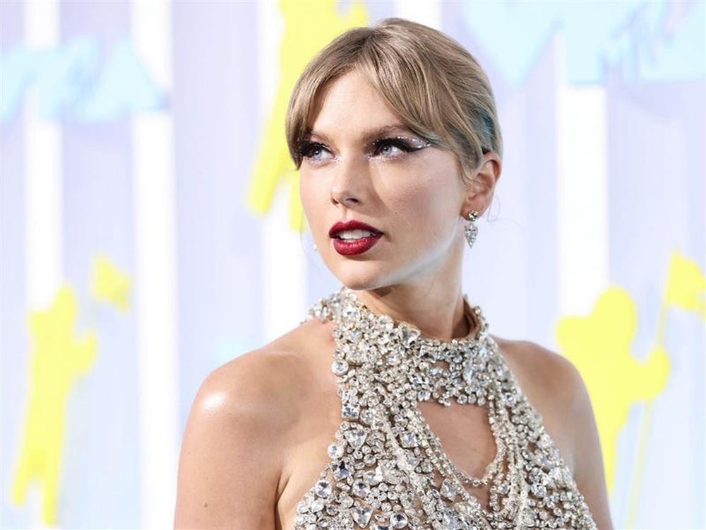 Chỉ đi hát mà tài sản tỷ đô, Taylor Swift kiếm tiền và tiêu tiền thế nào?-7