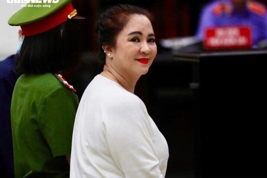 Không kháng cáo, Nguyễn Phương Hằng vẫn được giảm 3 tháng tù