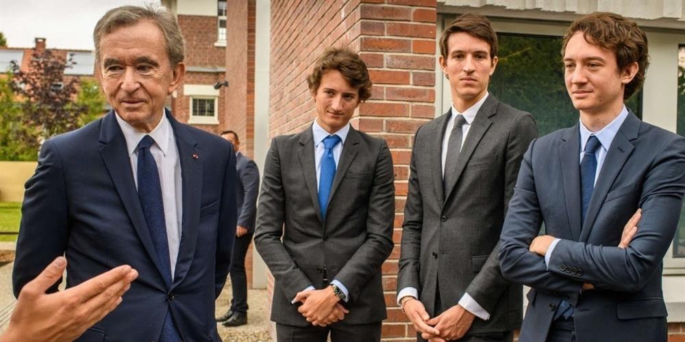 Tất cả tỷ phú USD dưới 30 tuổi đều giàu nhờ thừa kế: Có bạn trai Lisa?-3